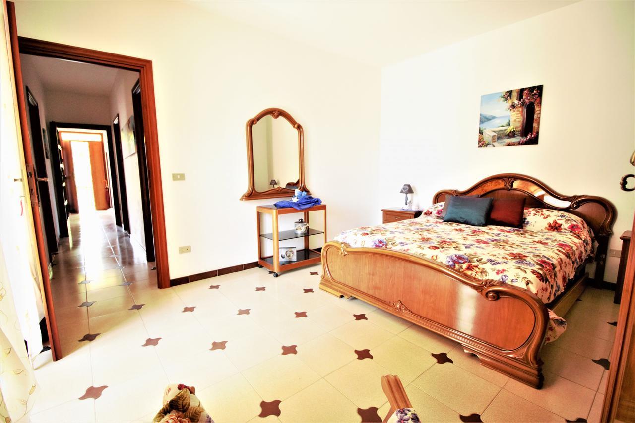Holidaycasa Leone - Con Posto Auto A 200Mt Dal Mare Sperlonga Exterior photo